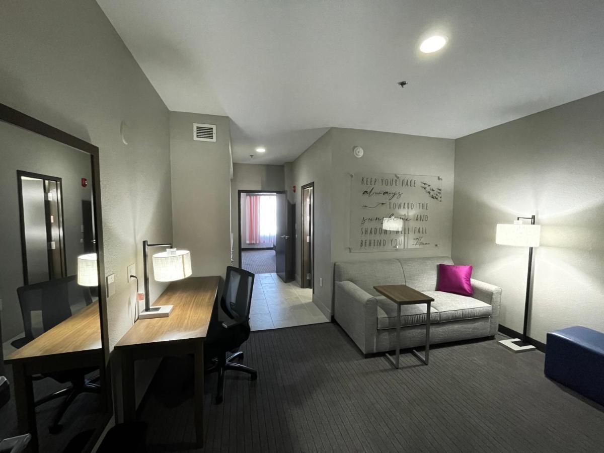 La Quinta Inn & Suites By Wyndham Augusta Fort Eisenhower Экстерьер фото