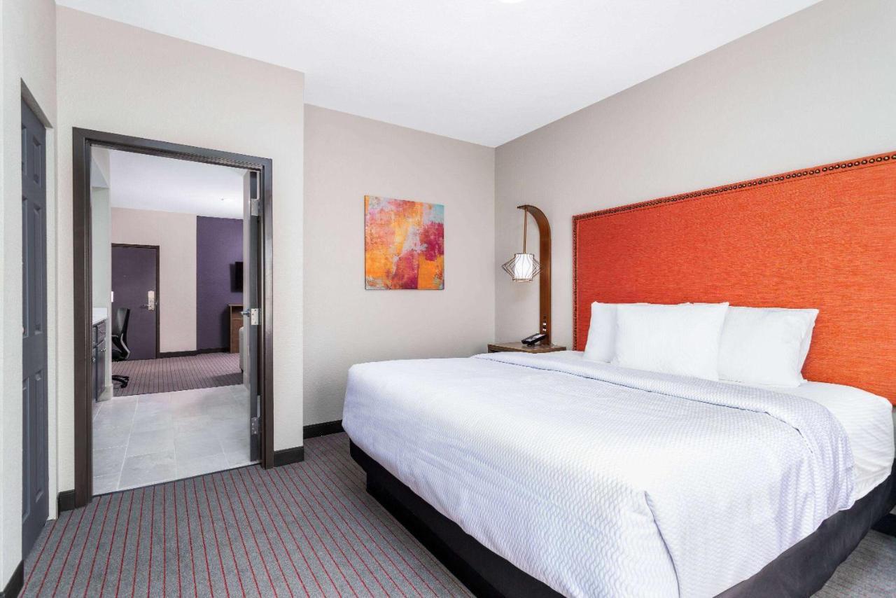 La Quinta Inn & Suites By Wyndham Augusta Fort Eisenhower Экстерьер фото