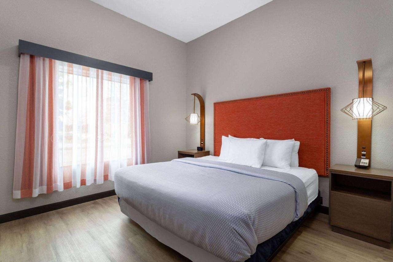 La Quinta Inn & Suites By Wyndham Augusta Fort Eisenhower Экстерьер фото