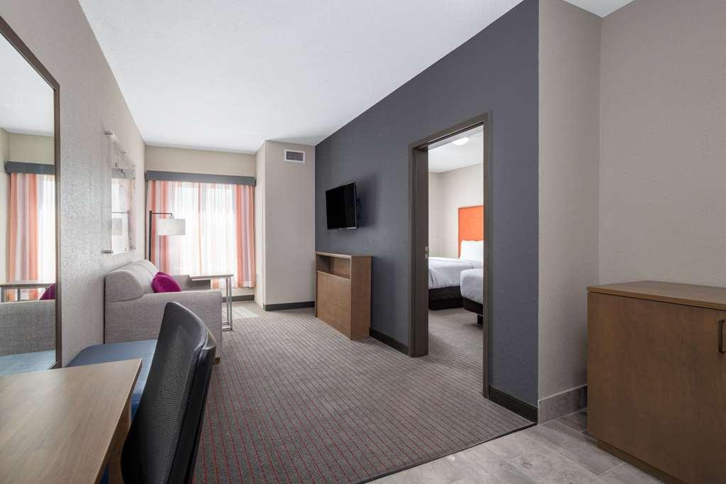 La Quinta Inn & Suites By Wyndham Augusta Fort Eisenhower Номер фото