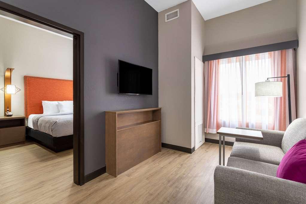La Quinta Inn & Suites By Wyndham Augusta Fort Eisenhower Номер фото